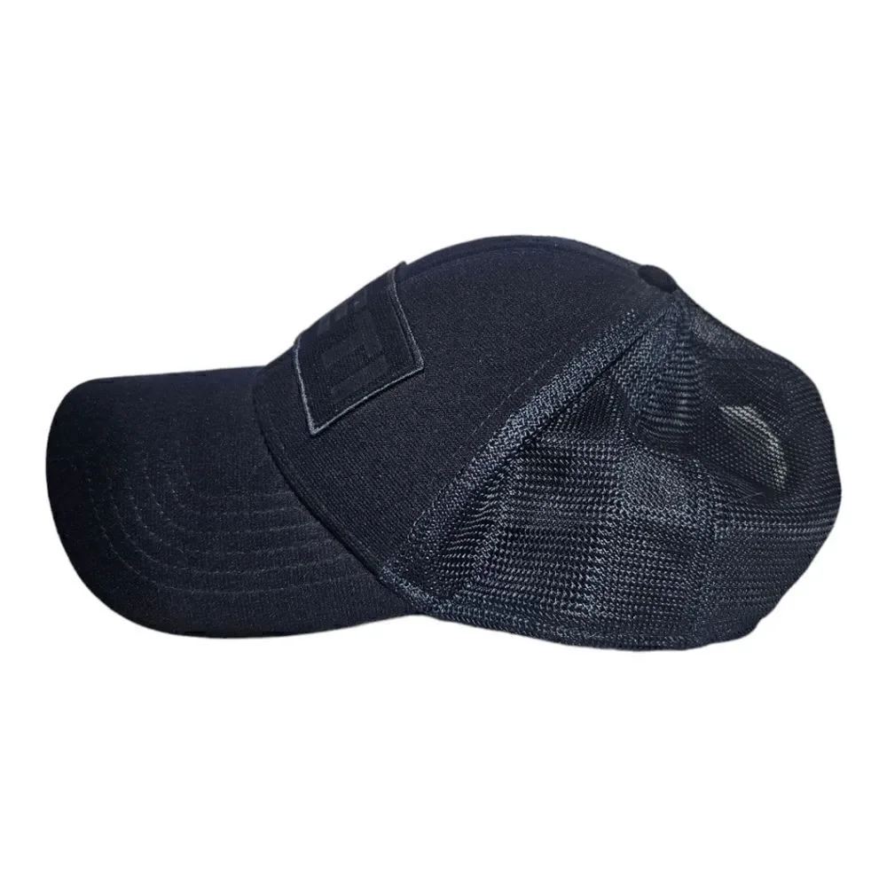 ‎YETI Navy Patch On Trucker Hat
